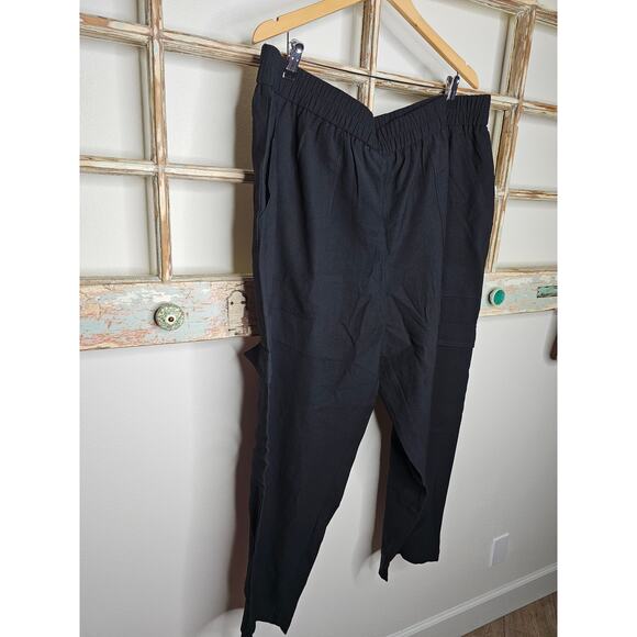 NWOT Black Flowy Rayon Pants With Pockets Ladies size 2X - Picture 1 of 9